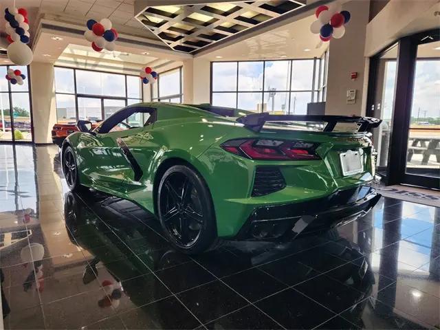 2026 Chevrolet Corvette Stingray Convertible, 2LT, RWD