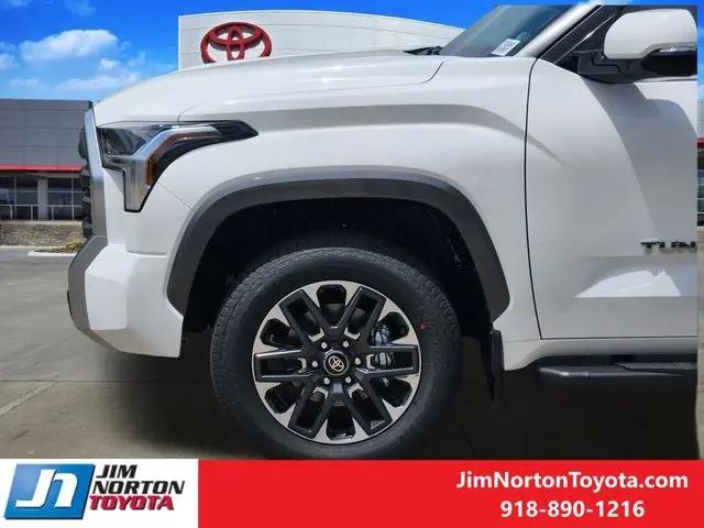 2026 Toyota Tundra Limited CrewMax 5.5' Bed