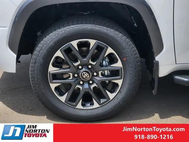 2026 Toyota Tundra Limited CrewMax 5.5' Bed