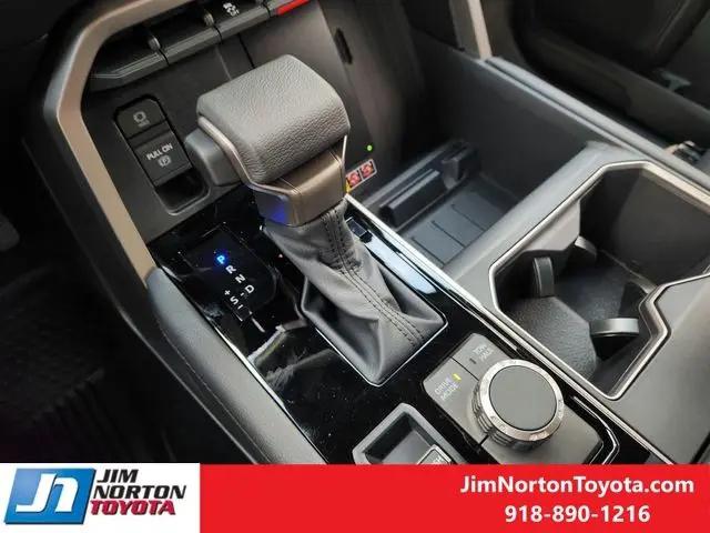 2026 Toyota Tundra Limited CrewMax 5.5' Bed