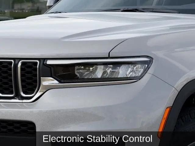 2026 Jeep Grand Cherokee L Altitude 4x4