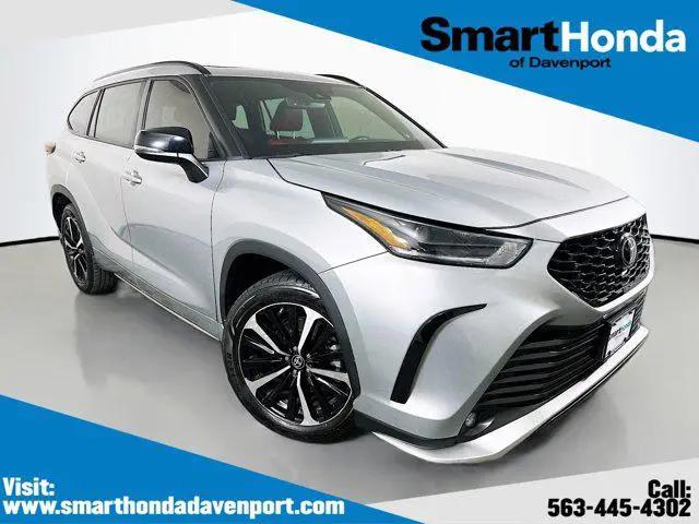 2021 Toyota Highlander XSE for sale in Davenport, IA