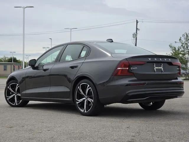 2024 Volvo S60 B5 Plus Dark Theme
