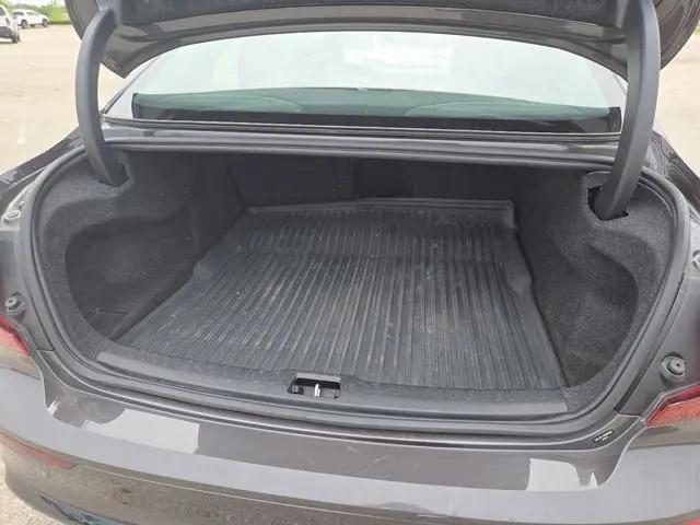 2024 Volvo S60 B5 Plus Dark Theme