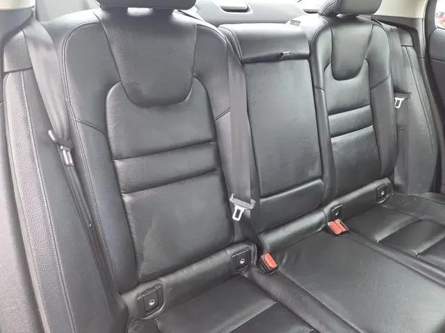 2024 Volvo S60 B5 Plus Dark Theme