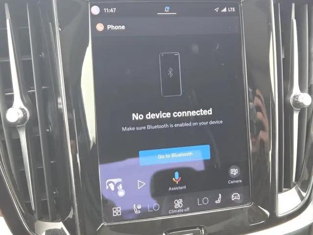 2024 Volvo S60 B5 Plus Dark Theme