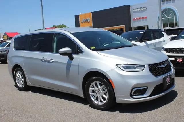 2023 Chrysler Pacifica Touring L for sale in Johnston, RI