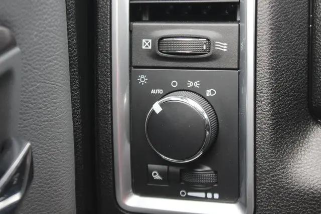 2024 Ram 1500 Classic SLT Quad Cab 4x4 6'4" Box