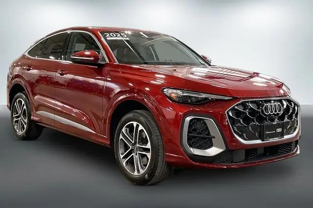2025 Audi Q5 Premium Plus TFSI quattro S tronic for sale in Englewood, NJ