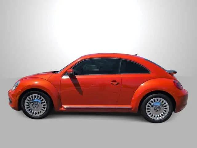 2016 Volkswagen Beetle 1.8T SE