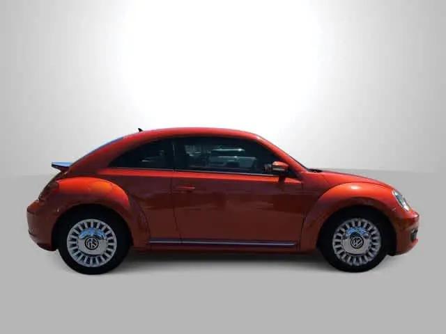 2016 Volkswagen Beetle 1.8T SE