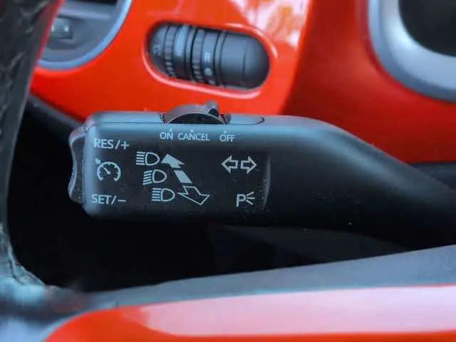 2016 Volkswagen Beetle 1.8T SE