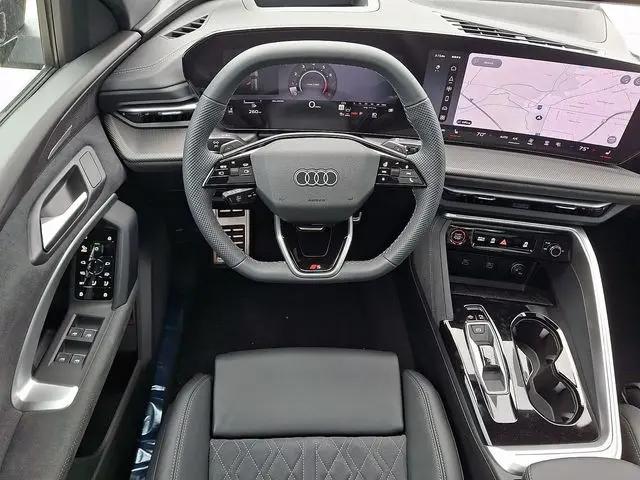 2026 Audi SQ5 Premium Plus TFSI quattro S tronic