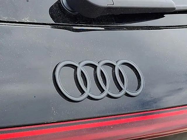 2026 Audi SQ5 Premium Plus TFSI quattro S tronic