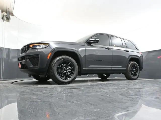 2026 Jeep Grand Cherokee Altitude 4x4