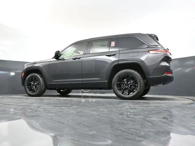 2026 Jeep Grand Cherokee Altitude 4x4
