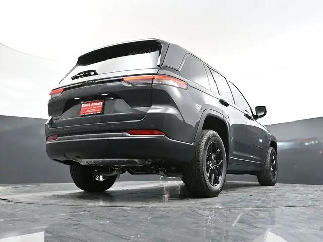 2026 Jeep Grand Cherokee Altitude 4x4