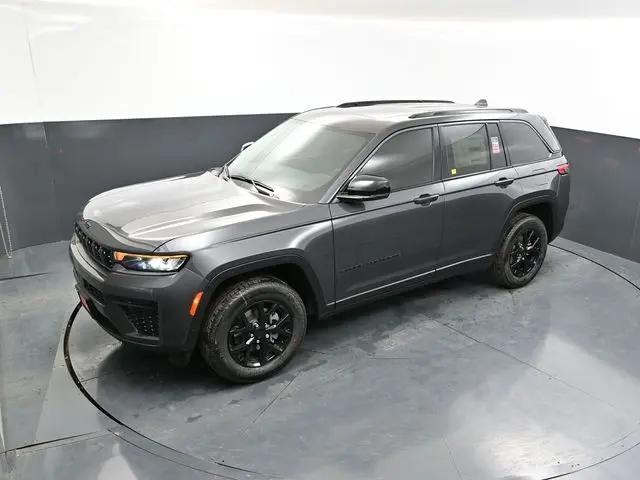 2026 Jeep Grand Cherokee Altitude 4x4