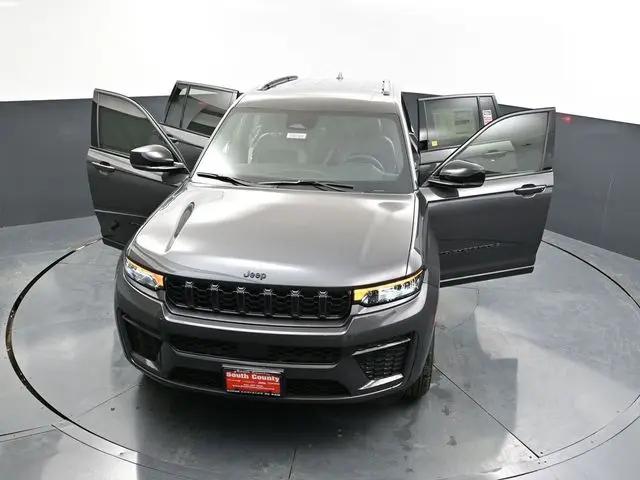2026 Jeep Grand Cherokee Altitude 4x4