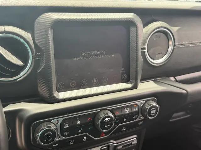 2023 Jeep Wrangler 4-Door Sahara 4x4