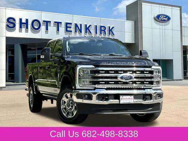 2023 Ford F-250 LARIAT for sale in Granbury, TX