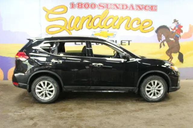 2017 Nissan Rogue SV for sale in Grand Ledge, MI