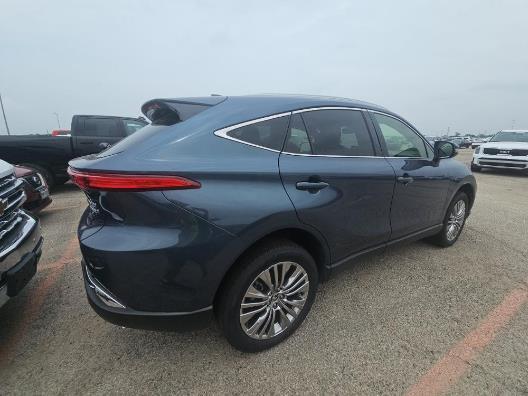 2022 Toyota Venza LE