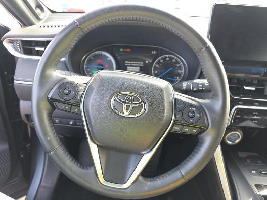 2022 Toyota Venza LE