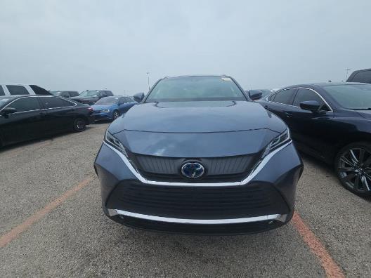 2022 Toyota Venza LE