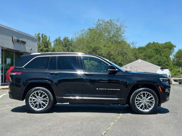 2022 Jeep Grand Cherokee Summit 4x4