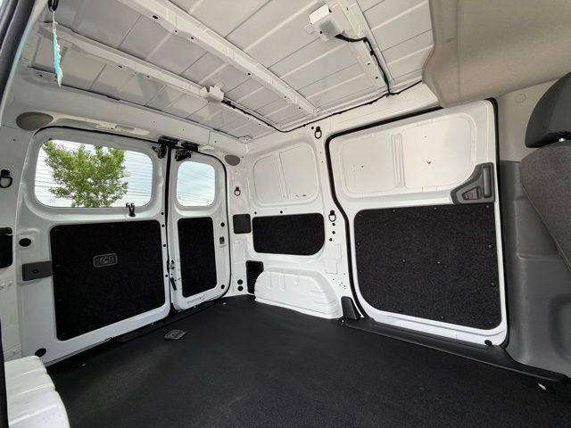 2021 Nissan NV200 Compact Cargo SV Xtronic CVT