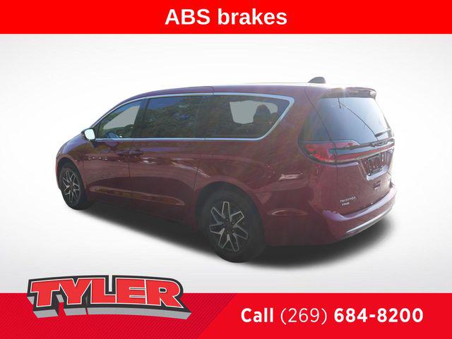 2027 Chrysler Pacifica Limited
