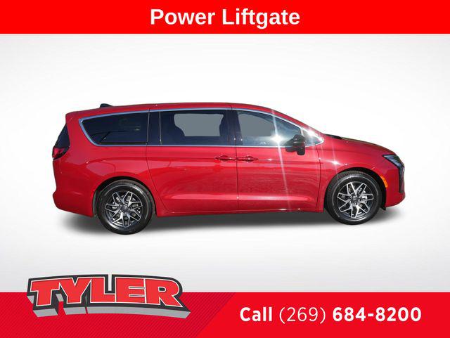 2027 Chrysler Pacifica Limited