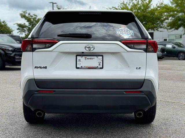 2020 Toyota RAV4 LE