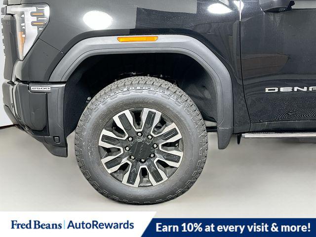 2026 GMC Sierra 2500HD Crew Cab, Standard Bed, Denali Ultimate, 4WD