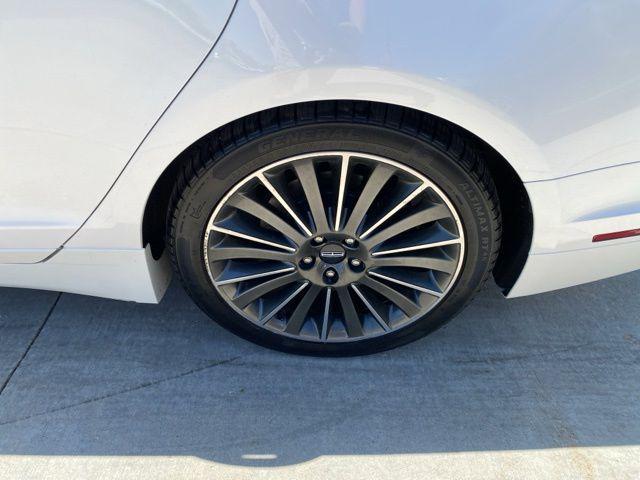 2015 Lincoln MKZ Base