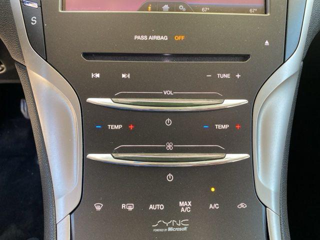 2015 Lincoln MKZ Base