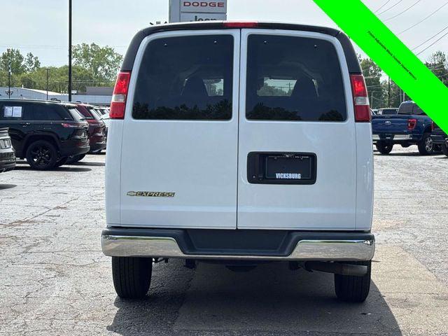 2020 Chevrolet Express Passenger RWD 2500 Regular Wheelbase LT