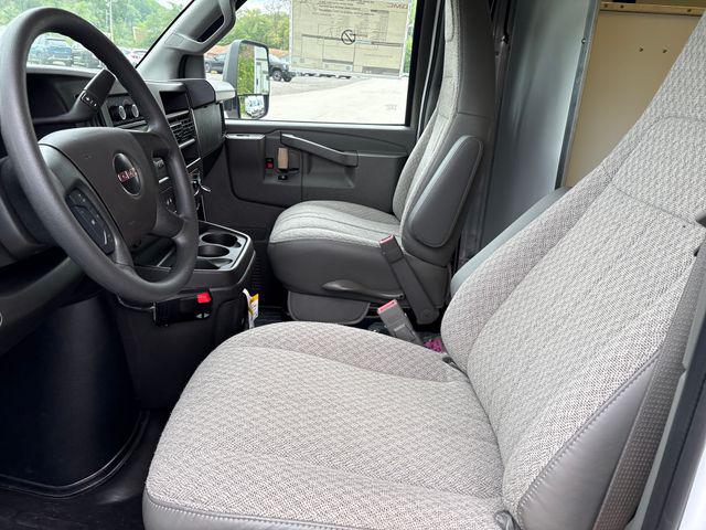2026 GMC Savana Cutaway 4500 Van