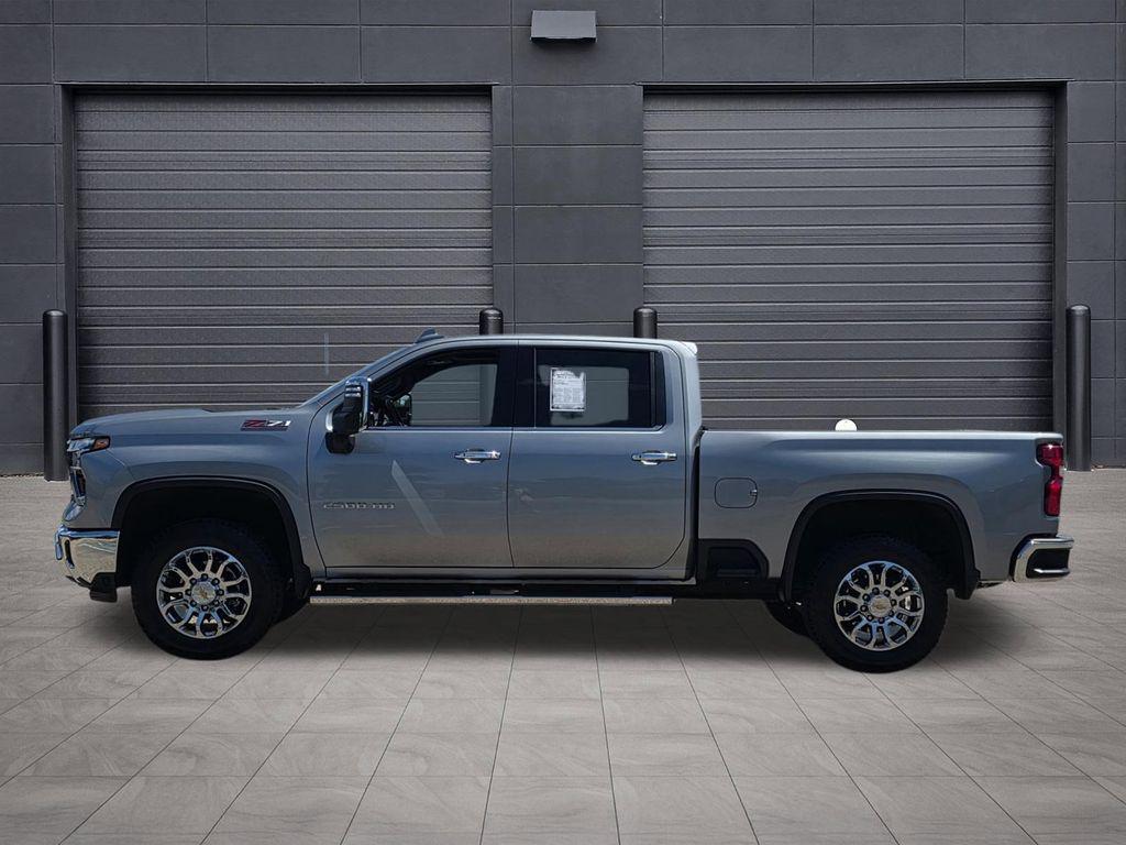 2024 Chevrolet Silverado 2500HD LTZ - Photo 8