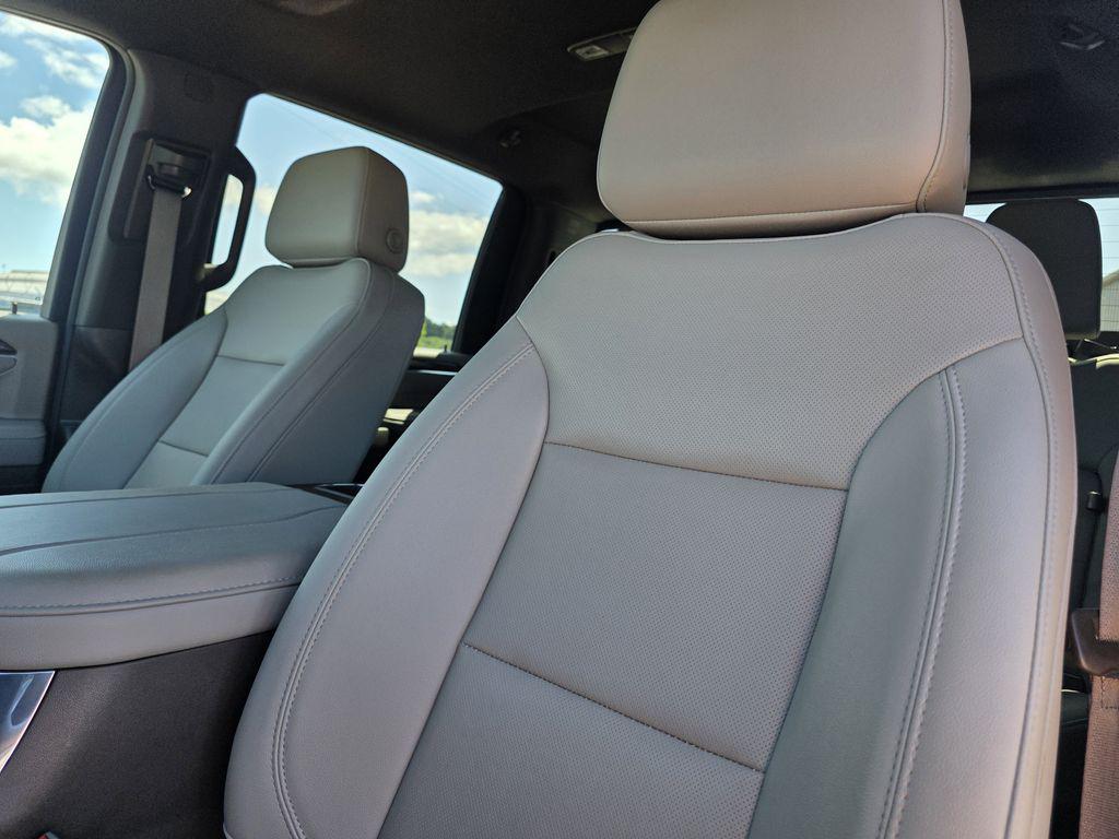 2024 Chevrolet Silverado 2500HD LTZ - Photo 24