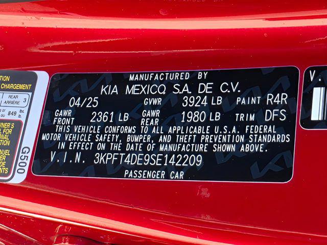 2025 Kia K4 LXS