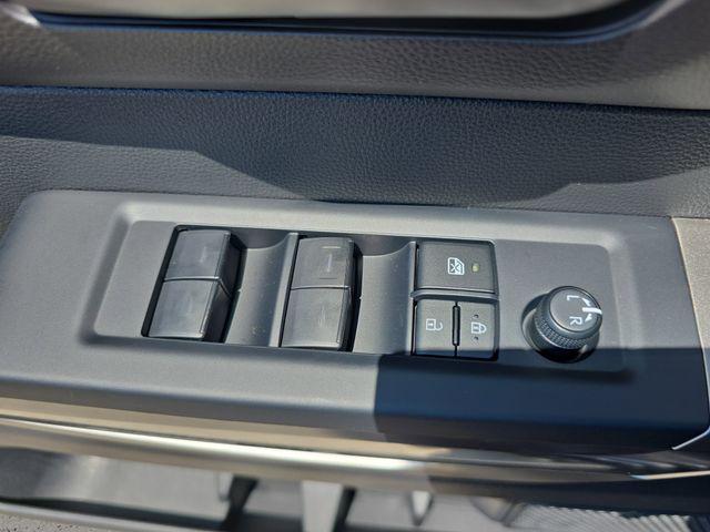 2026 Toyota Tundra SR5 CrewMax 5.5' Bed