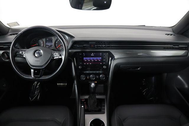 2022 Volkswagen Passat 2.0T R-Line