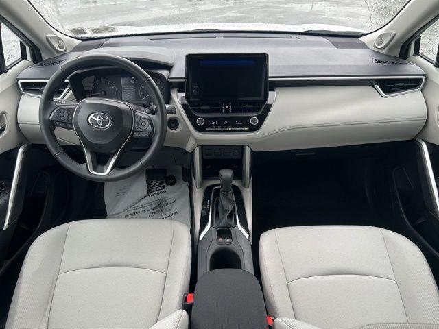 2025 Toyota Corolla Cross LE