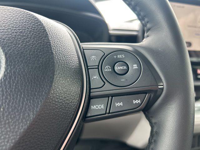 2025 Toyota Corolla Cross LE