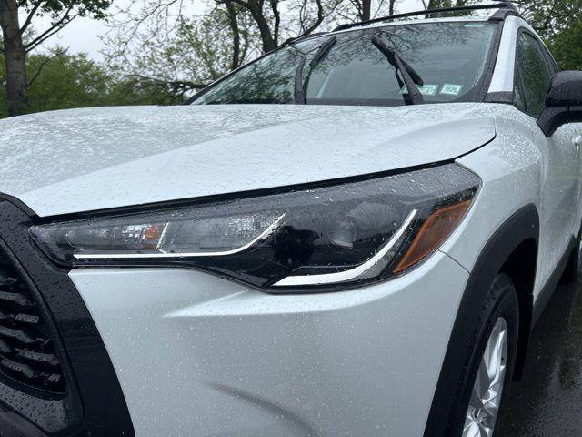 2025 Toyota Corolla Cross LE