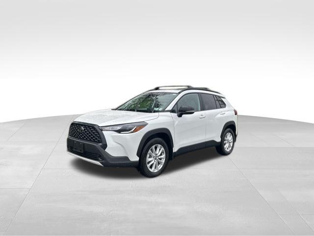 2025 Toyota Corolla Cross LE