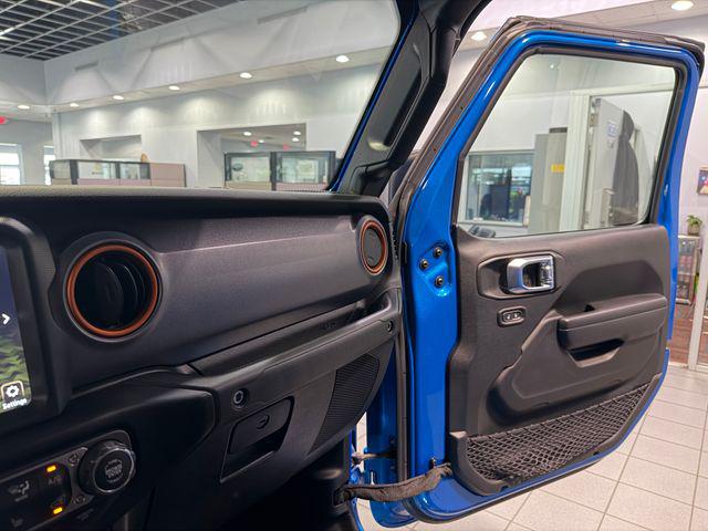 2022 Jeep Gladiator Sport
