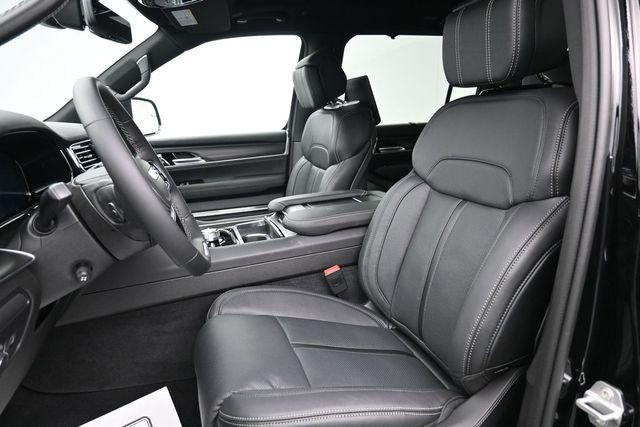 2026 Jeep Grand Wagoneer L Summit Obsidian 4x4